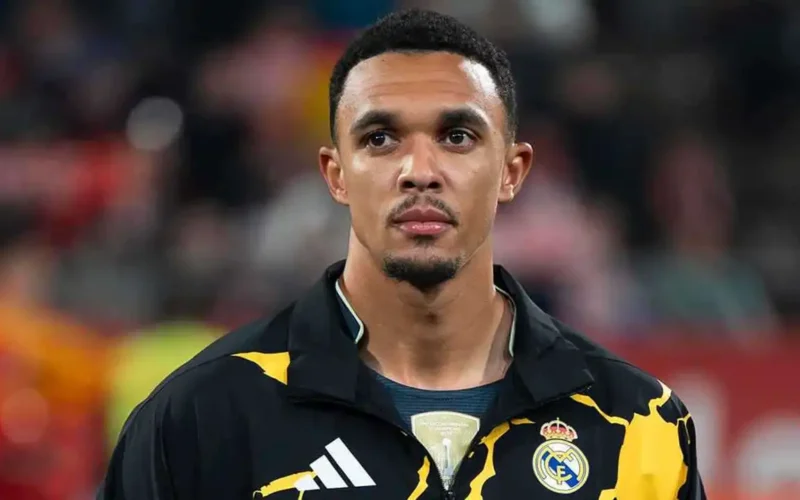 خطوة جريئة.. مانشستر سيتي يستهدف ترينت ألكسندر أرنولد للانضمام 2026